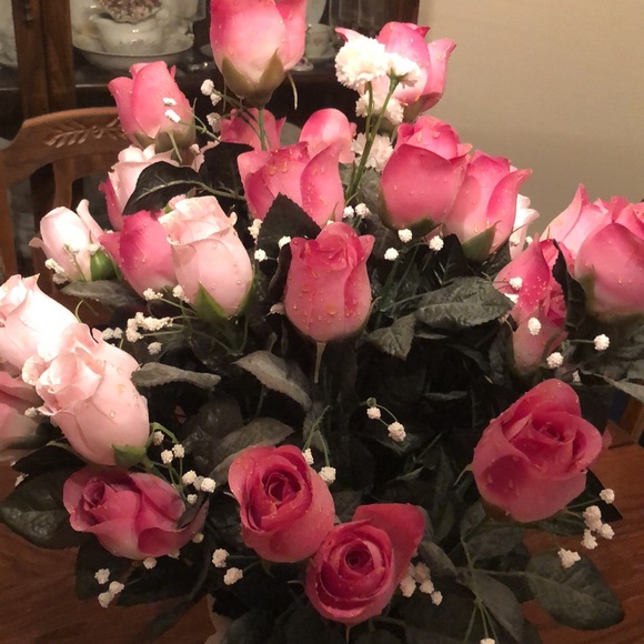 Pottery style Angel vase. Angelic and beautiful. Ivory with rose gold shimmer - Picture 7 of 15